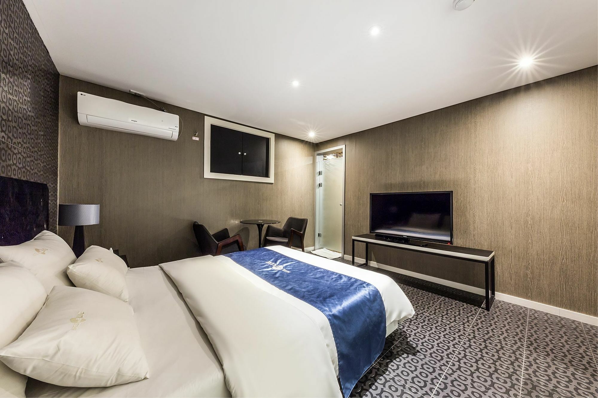 Cheonho Hotel The Blue Seoul Exterior photo